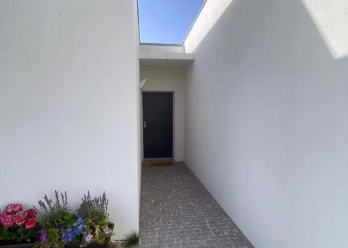 Beachside House 度假居 *